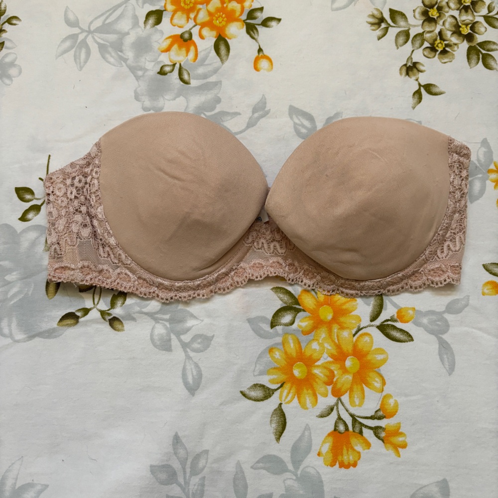 Olga Size 34B Beige Strapless Lace Bra
